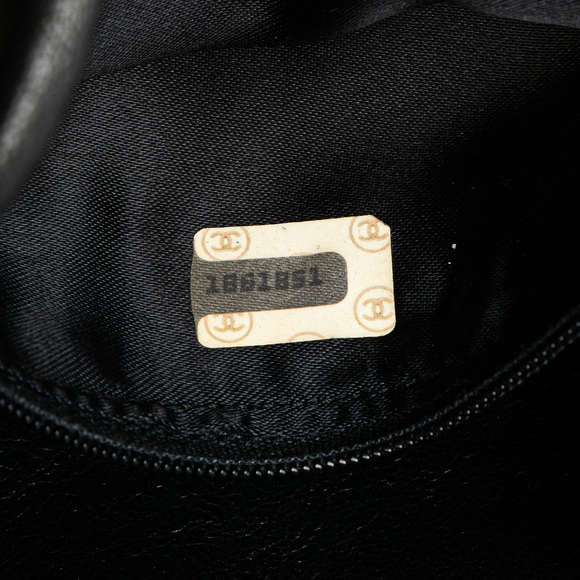 Pre-Loved Chanel CC Quilted Lambskin Tassel Camera Bag - Picture 7 of 12